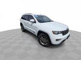Used 2016 Jeep Grand Cherokee Laredo 75th Anniversary image 2