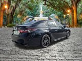 Used 2022 Toyota Camry SE image 3