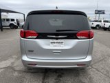 Certified 2022 Chrysler Voyager LX image 5