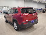 Used 2017 Jeep Cherokee Sport image 5