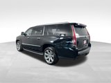 Used 2017 Cadillac Escalade ESV Luxury image 3