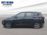 Used 2024 Kia Seltos LX image 2