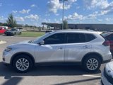 Used 2020 Nissan Rogue SV image 4