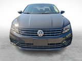 Used 2017 Volkswagen Passat 1.8T R-Line image 2