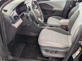 Used 2022 Volkswagen Taos SE w/ Panoramic Sunroof Package image 6
