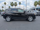 Used 2018 Jeep Compass Latitude image 3