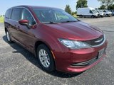 Used 2019 Chrysler Pacifica LX image 3