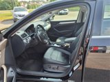 Used 2013 Volkswagen Passat TDI SE image 4