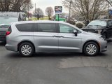 Certified 2020 Chrysler Voyager L image 2