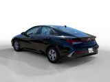 Certified 2024 Hyundai Elantra SE image 3