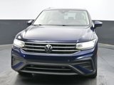 Used 2023 Volkswagen Tiguan SE image 2