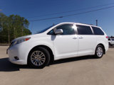 Used 2013 Toyota Sienna XLE image 4