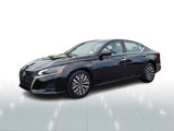 Used 2024 Nissan Altima 2.5 SV image 2