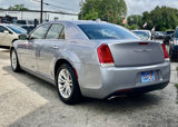 Used 2017 Chrysler 300 C image 5