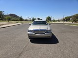 Used 2007 Lincoln Town Car Signature Limited image 2