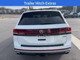 New 2025 Volkswagen Atlas Peak Edition SE image 4