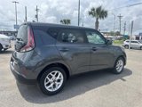 Used 2023 Kia Soul LX w/ LX Technology Package image 5