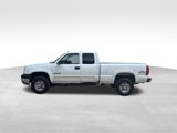 Used 2005 Chevrolet Silverado 2500 LT image 2