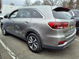 Used 2019 Kia Sorento EX image 4
