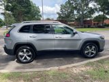 Used 2019 Jeep Cherokee Limited image 6