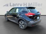 Used 2019 Nissan Kicks SR image 3