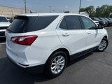 Used 2020 Chevrolet Equinox LT w/ Driver Convenience Package image 4