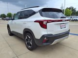 Used 2025 Kia Seltos EX image 3