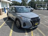Used 2022 Nissan Kicks SV image 3
