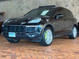 Used 2017 Porsche Cayenne S image 3