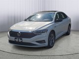 Used 2019 Volkswagen Jetta R-Line w/ R-Line Cold Weather Package image 4