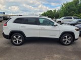 Used 2021 Jeep Cherokee Limited image 2