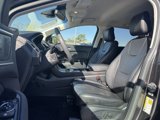 Used 2020 Ford Edge Titanium image 3