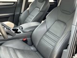 Certified 2023 Porsche Cayenne Platinum Edition image 5