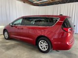 New 2025 Chrysler Pacifica Select image 4