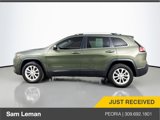 Used 2019 Jeep Cherokee Latitude w/ Popular Appearance Group image 4