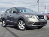 Used 2020 Nissan Kicks S image 2