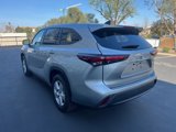 Used 2024 Toyota Highlander LE image 4