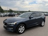 Used 2022 Volvo XC60 B5 Momentum image 3