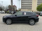 Used 2021 Toyota Venza image 2