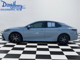 Used 2023 Toyota Camry SE image 2