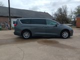 Used 2022 Chrysler Pacifica Touring-L image 6