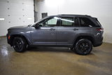 New 2025 Jeep Grand Cherokee Altitude image 3