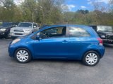 Used 2011 Toyota Yaris 2-Door Hatchback image 2