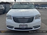 Used 2015 Chrysler Town & Country Limited Platinum image 2