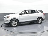 Used 2020 Chevrolet Equinox LS image 2