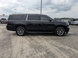 Used 2016 Chevrolet Suburban LT image 3