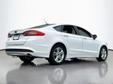 Used 2018 Ford Fusion SE image 2