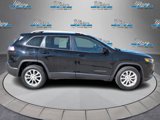 Used 2020 Jeep Cherokee Latitude image 2
