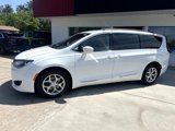 Used 2017 Chrysler Pacifica Touring-L w/ Tire & Wheel Group image 2