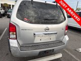 Used 2008 Nissan Pathfinder SE image 4